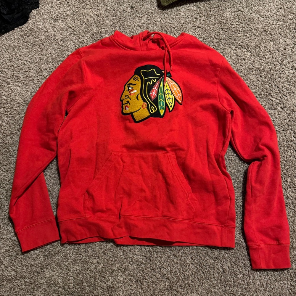 NHL Chicago Blackhawks Mens Red Pullover Hoodie Sweatshirt Large Hockey Logo